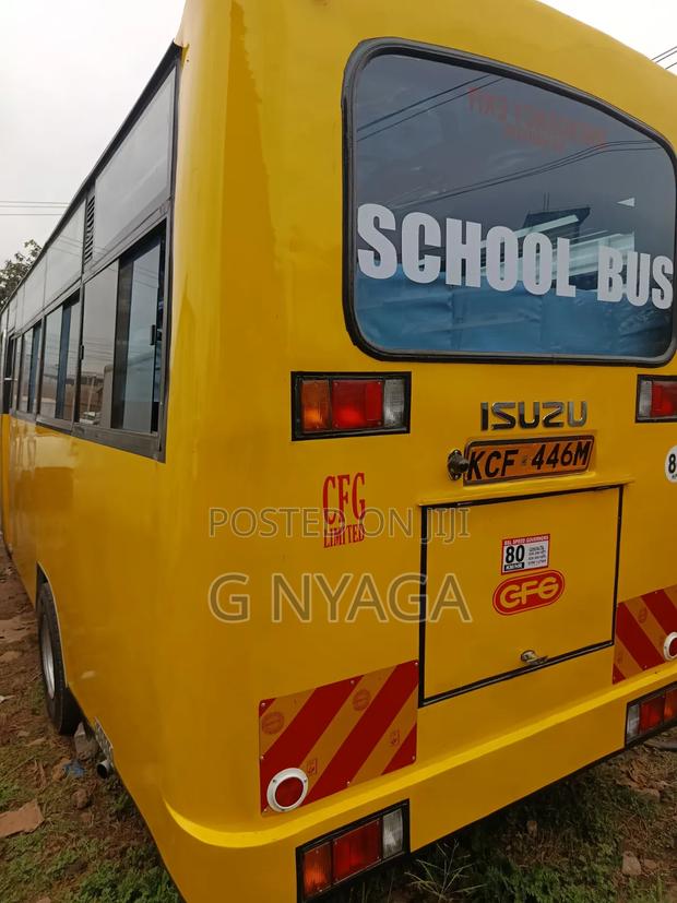Isuzu NQR 2015 Yellow - thumbnail 2