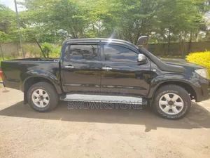 Toyota Hilux 2011 Black