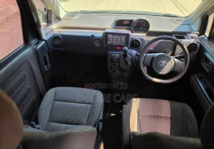 Toyota Porte 2014 Black