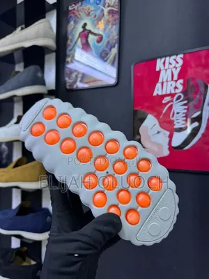 Gray Nike X Travis Scott Mind