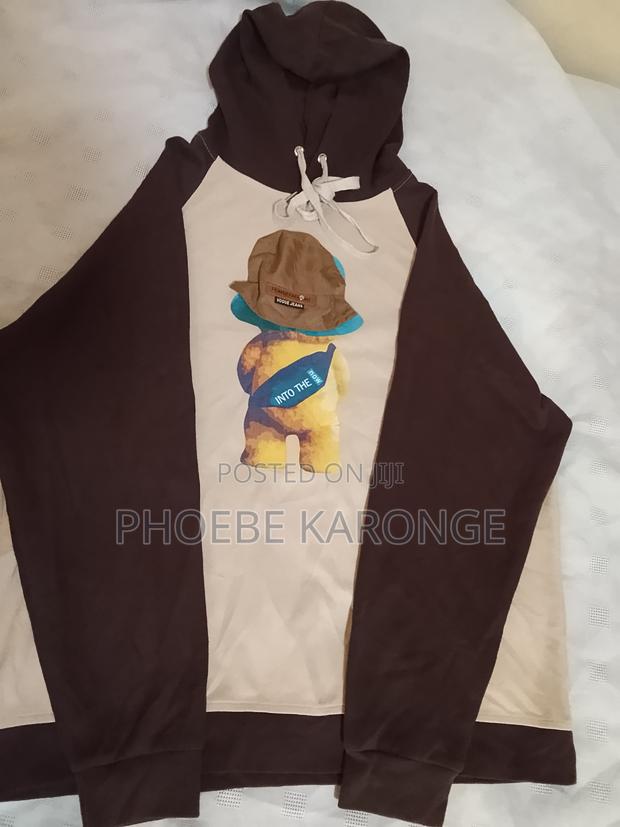 Thrift Hoodies at Affordable Prices - thumbnail 2