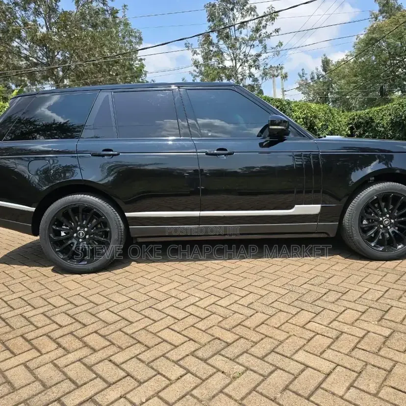 Land Rover Range Rover Vogue 2014 Black
