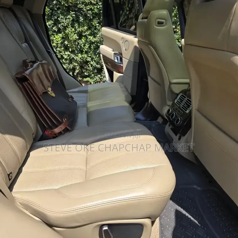Land Rover Range Rover Vogue 2014 Black