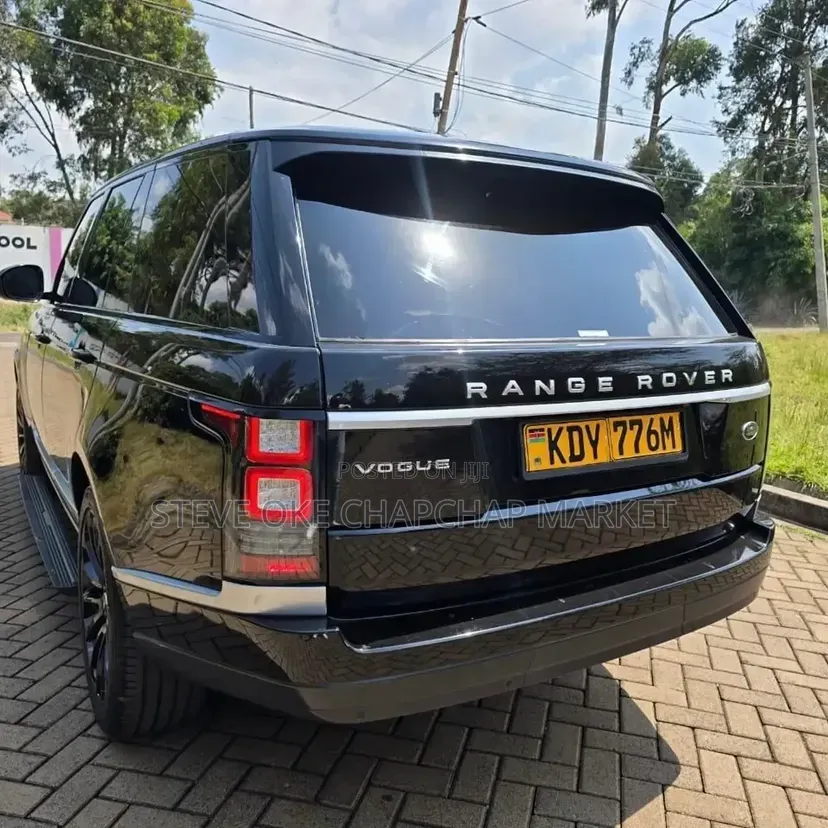 Land Rover Range Rover Vogue 2014 Black