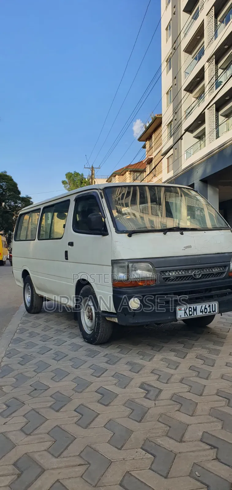 Toyota HiAce 2004 White
