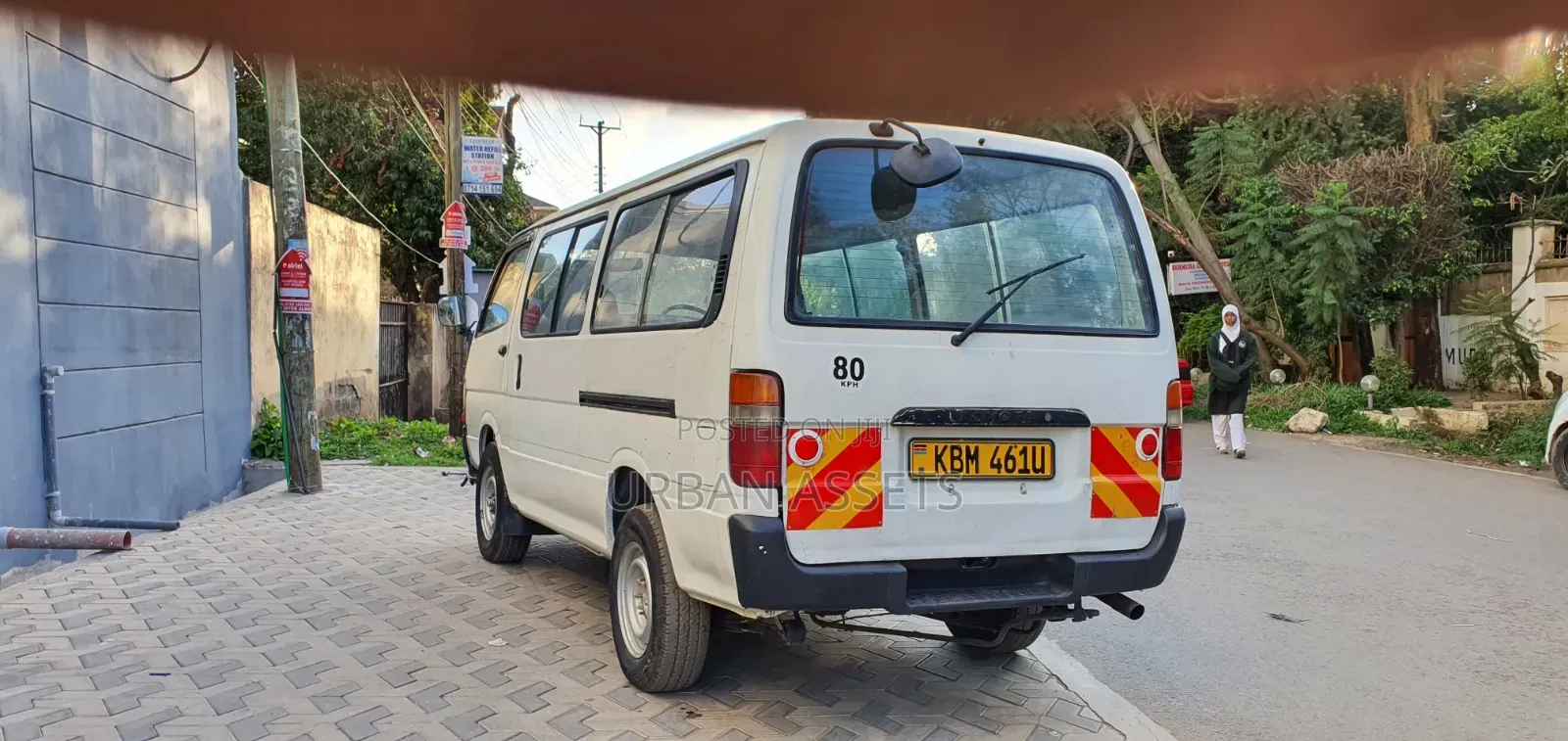 Toyota HiAce 2004 White