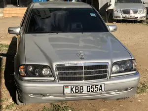 Mercedes-Benz C200 2000 Silver