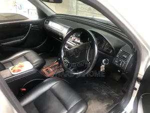 Mercedes-Benz C200 2000 Silver