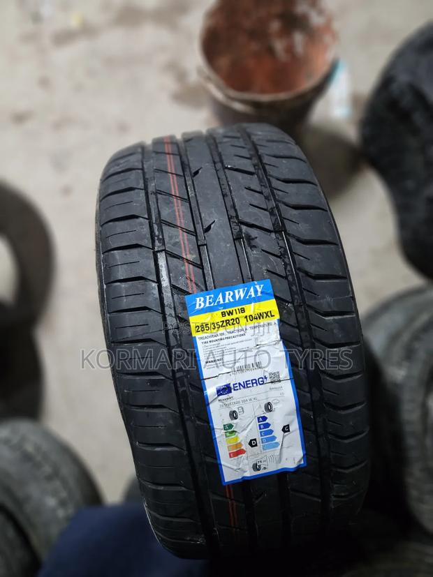 285/35r20 Bearway Tyre