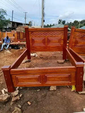 4x6 Solid Mahogany Wood Bed.
