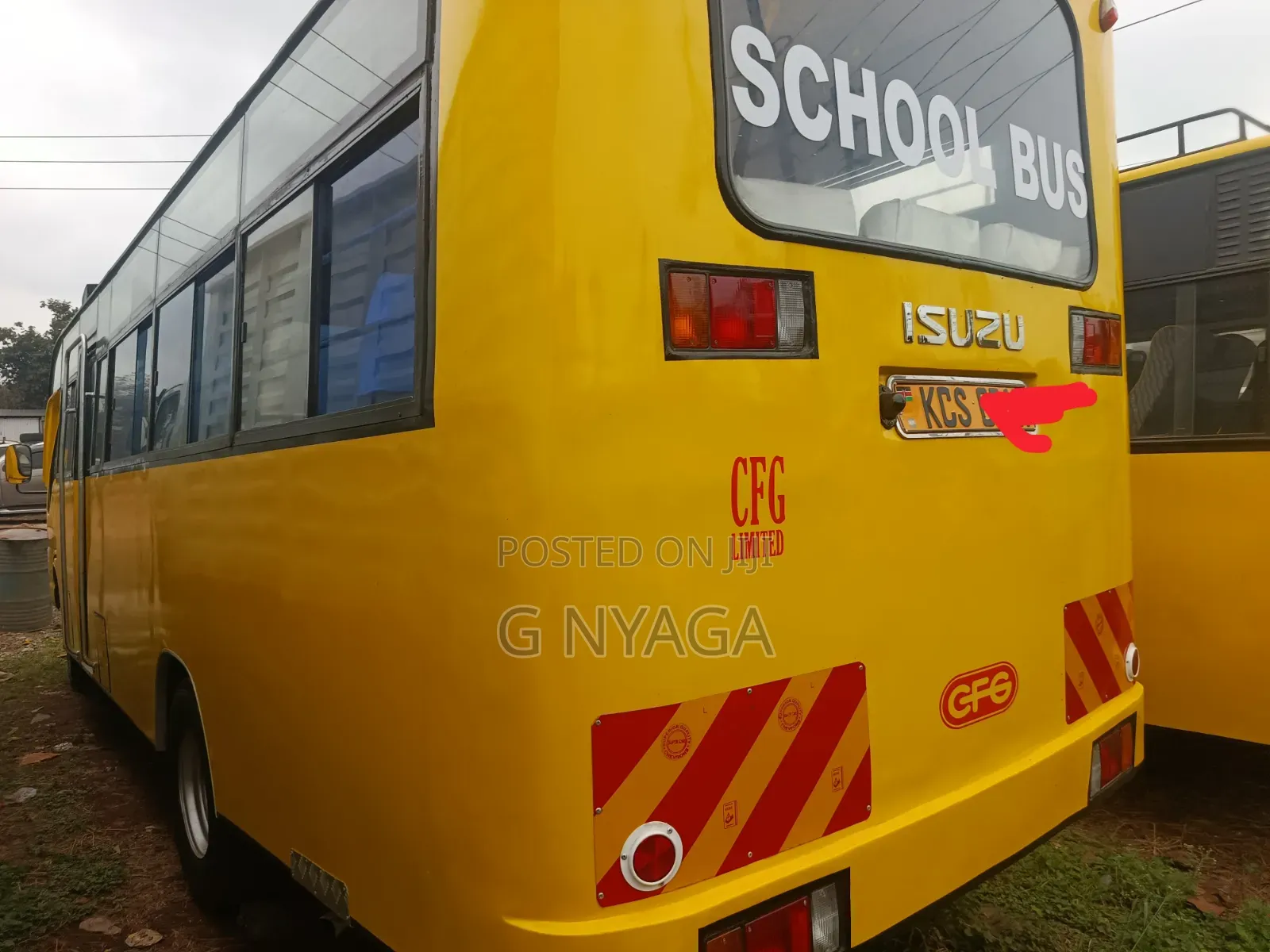 Isuzu NQR 2018 Yellow