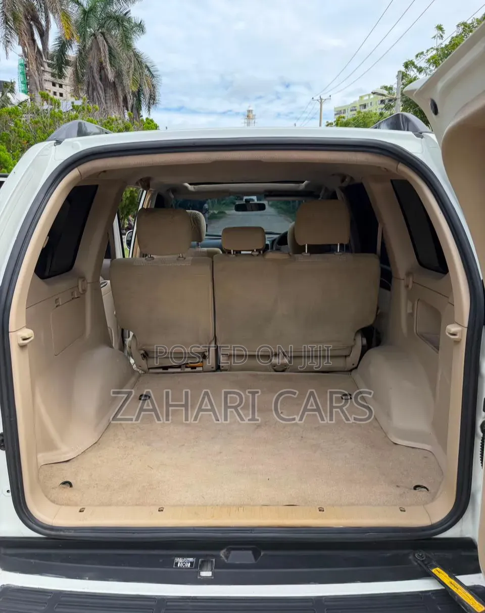 Toyota Land Cruiser Prado 2008 White