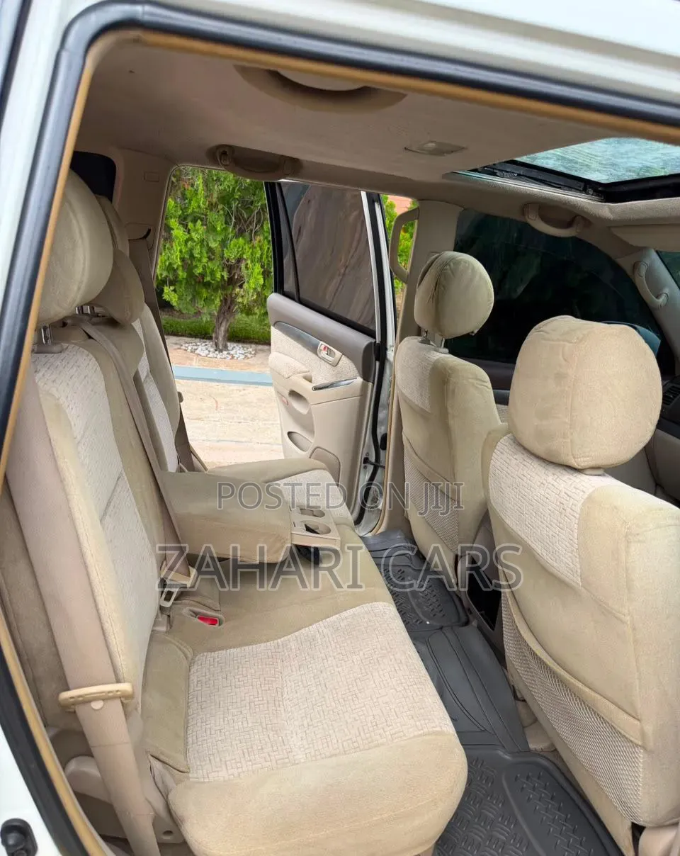 Toyota Land Cruiser Prado 2008 White
