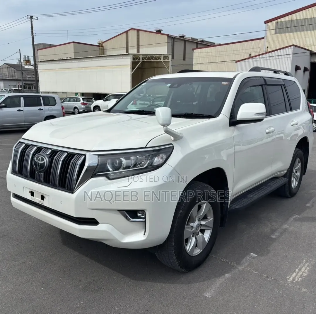 Toyota Land Cruiser Prado 2021 White