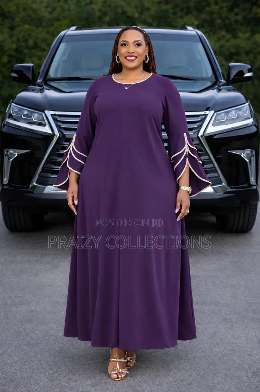 Elegant Maxi Dress With Statement Bell Sleeves