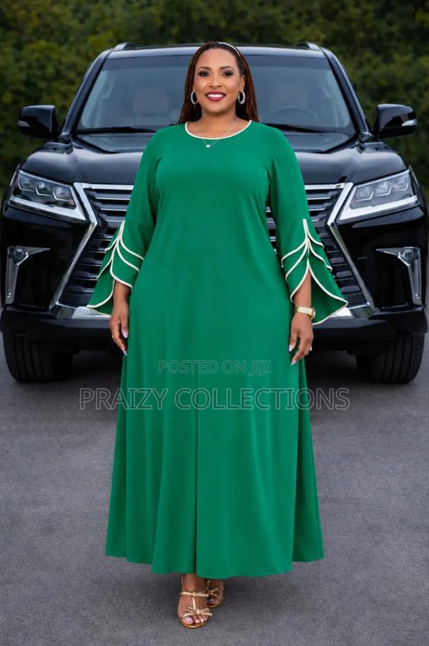 Elegant Maxi Dress With Statement Bell Sleeves - thumbnail 4
