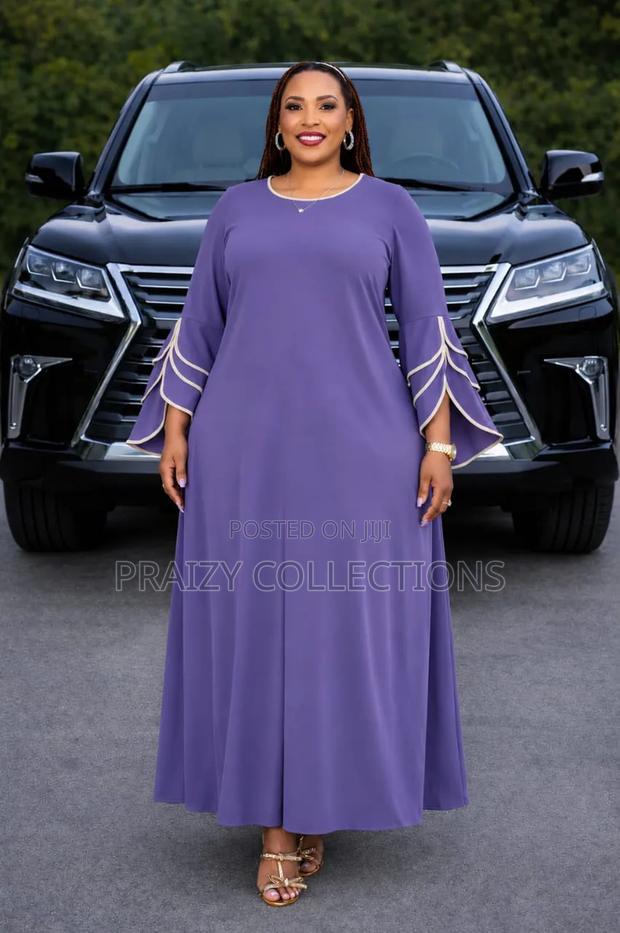 Elegant Maxi Dress With Statement Bell Sleeves - thumbnail 5