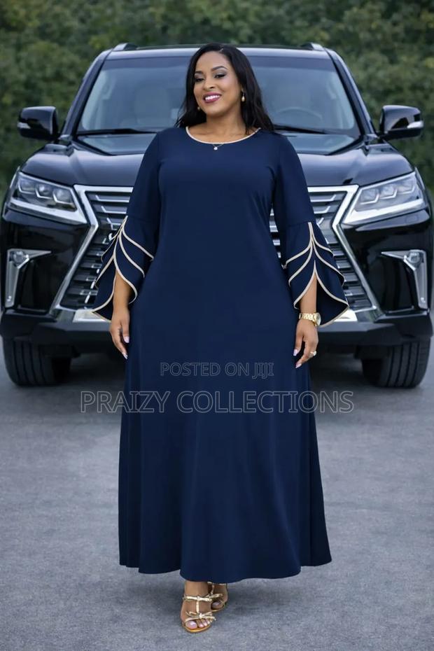Elegant Maxi Dress With Statement Bell Sleeves - thumbnail 10