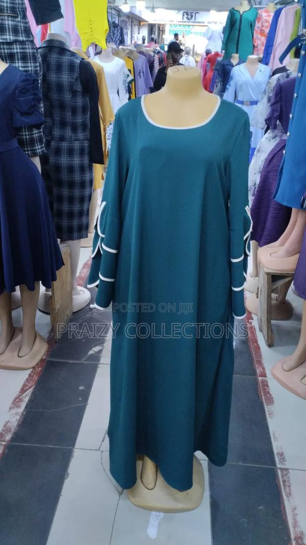 Elegant Maxi Dress With Statement Bell Sleeves - thumbnail 11