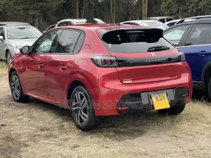 Peugeot 208 2021 Red