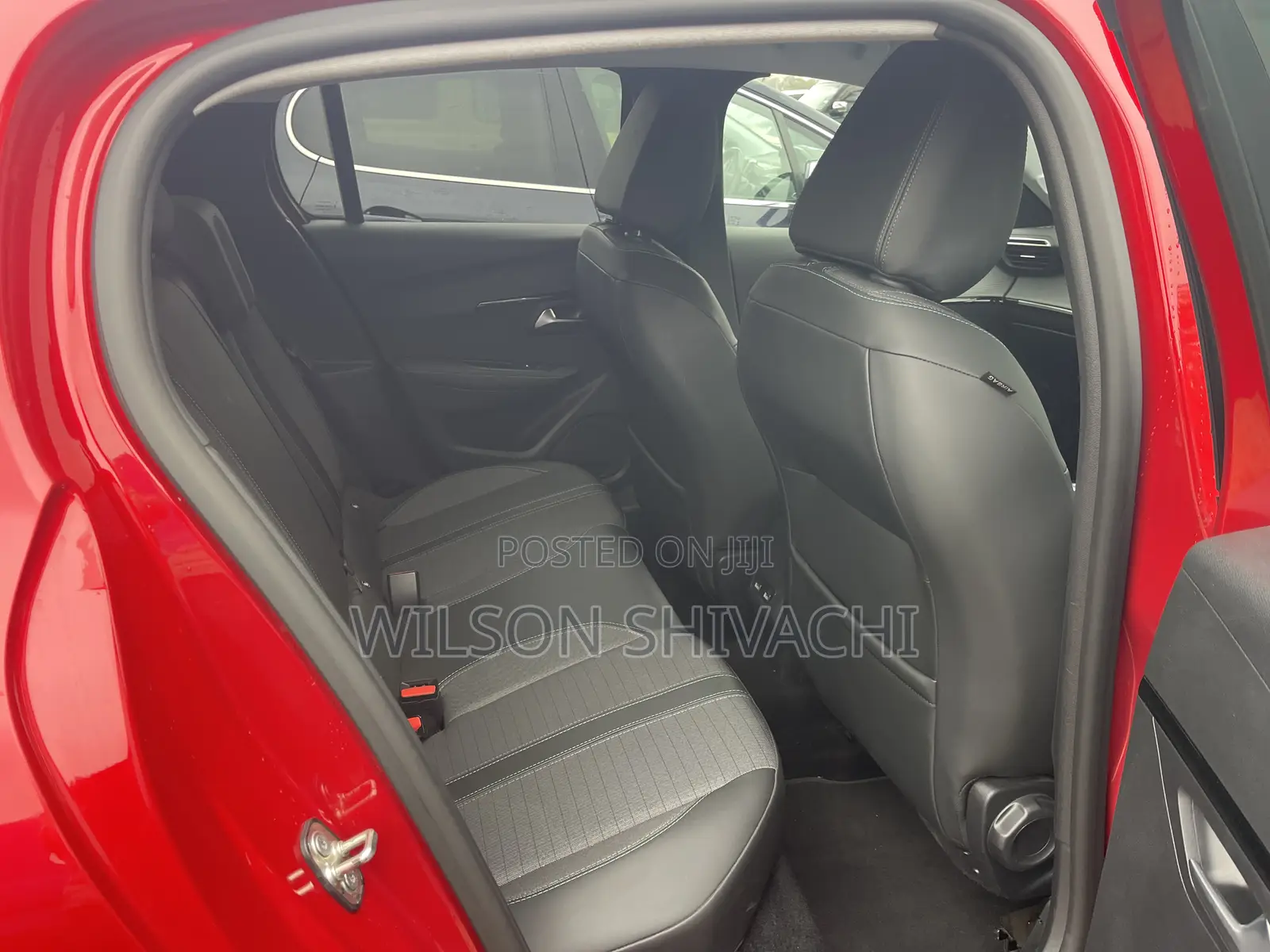 Peugeot 208 2021 Red