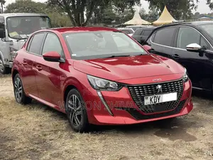 Peugeot 208 2021 Red