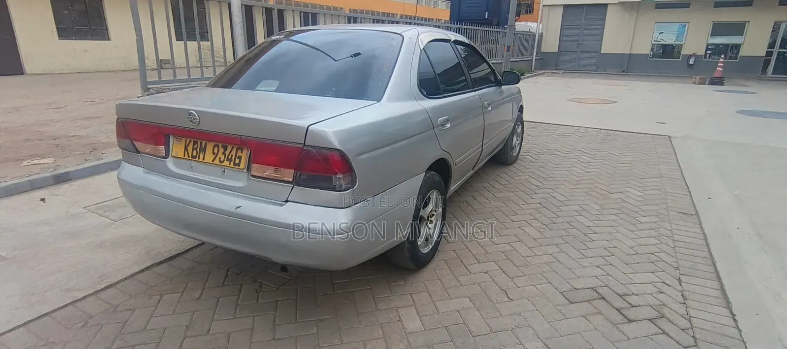Nissan FB15 2004 Silver