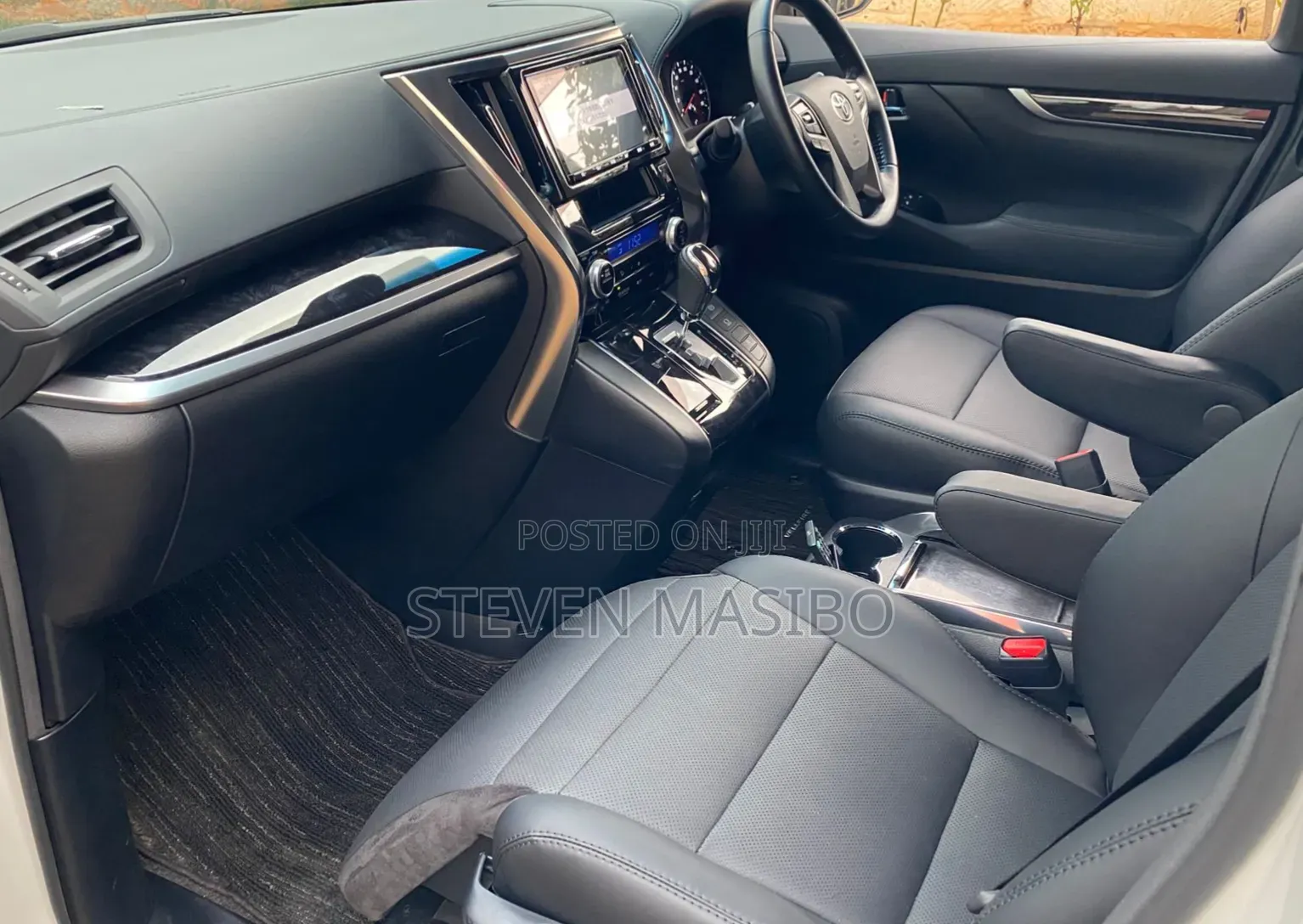 Toyota Vellfire 2019 White