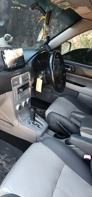 Subaru Forester 2004 Silver