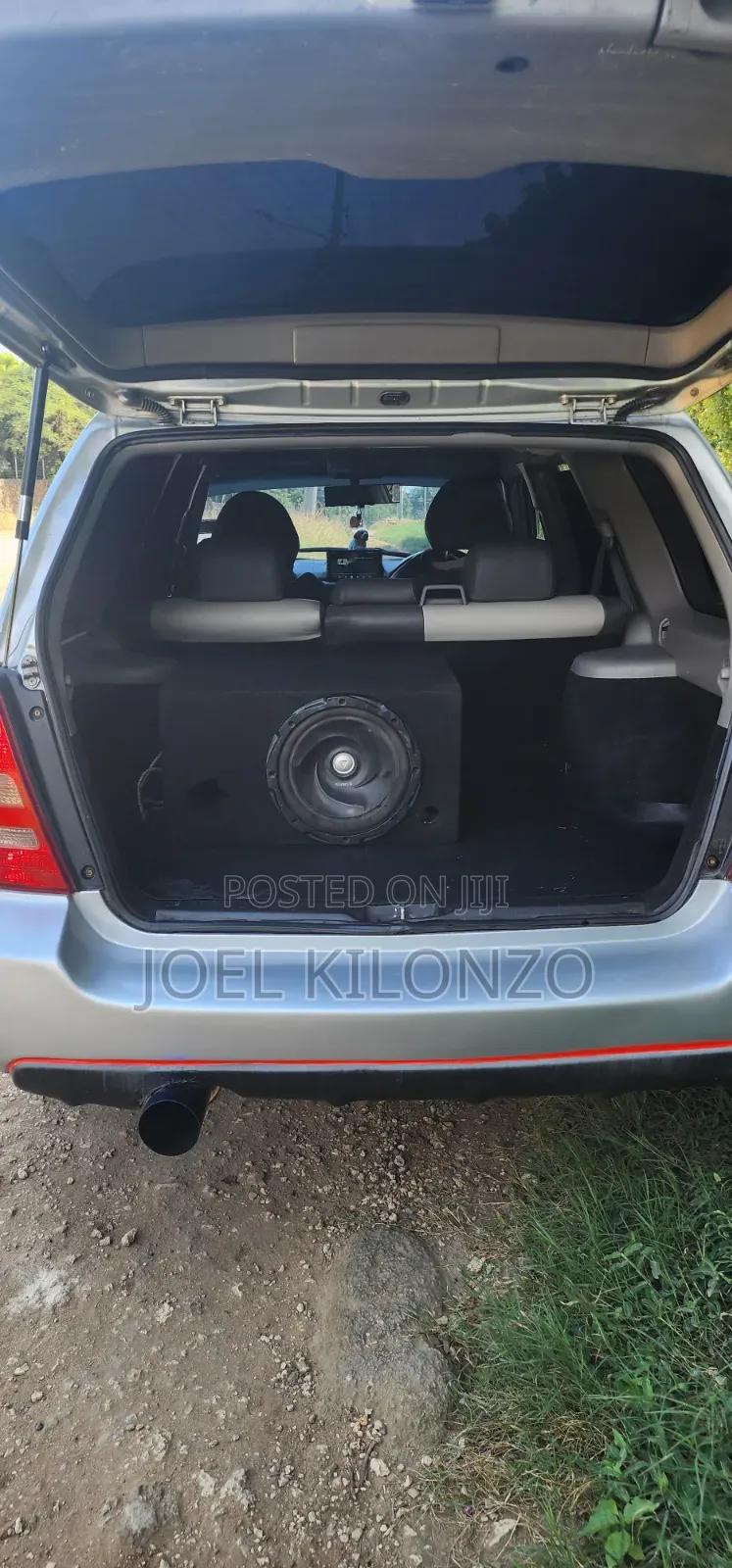 Subaru Forester 2004 Silver