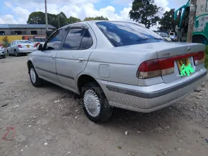 Nissan FB15 1999 Silver