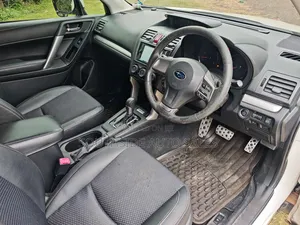 Subaru Forester 2.0XT Premium 4dr SUV AWD (2.0L 4cyl Turbo CVT) 2014