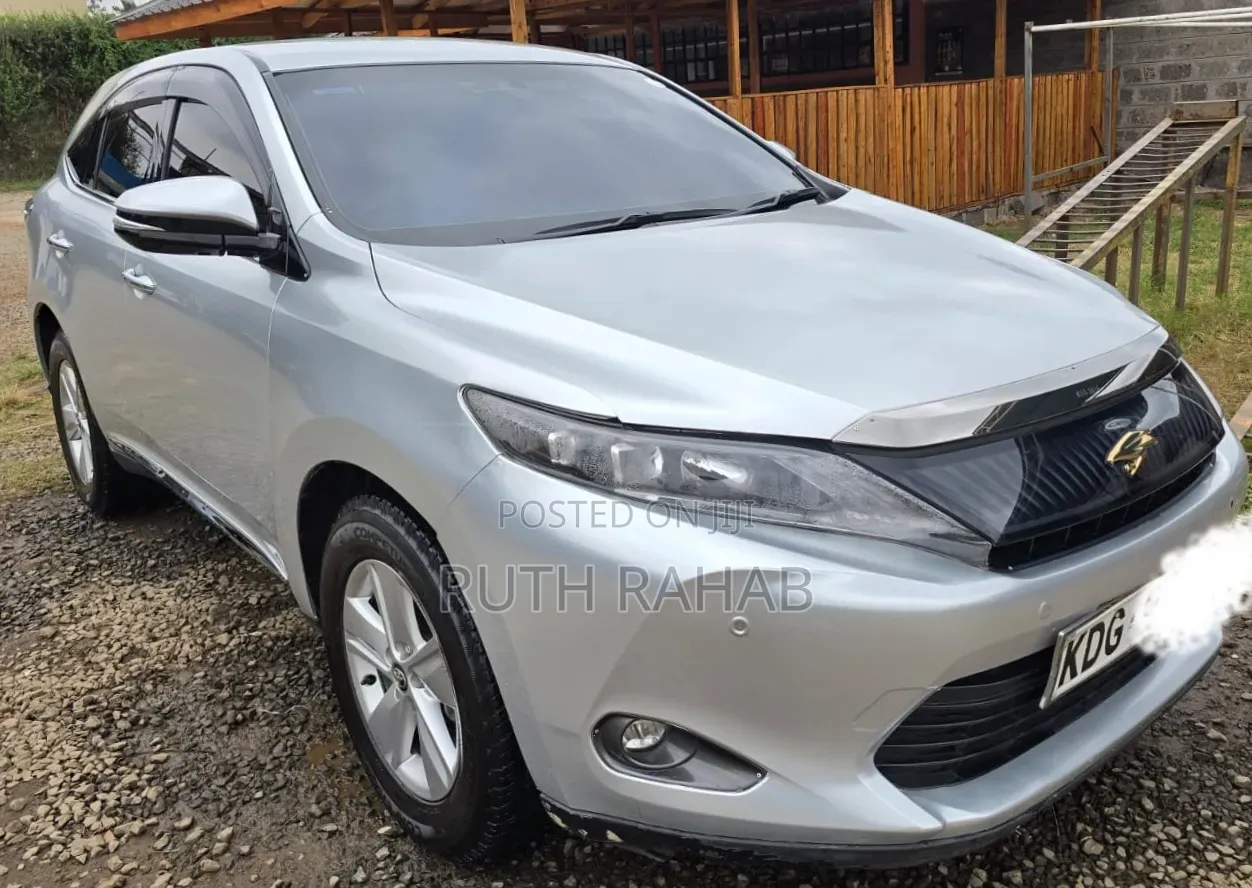 Toyota Harrier 2015 Silver