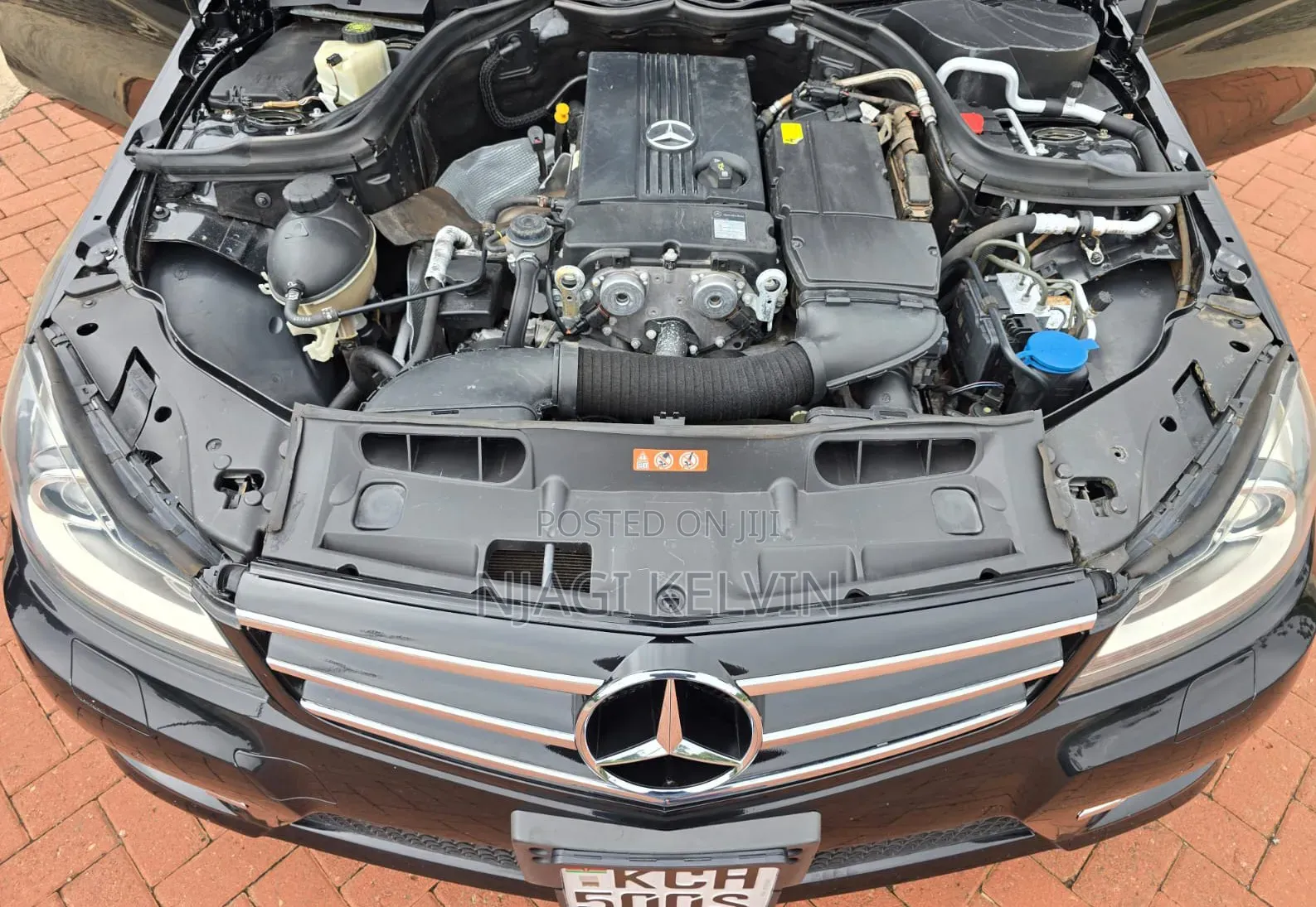 Mercedes-Benz C200 2010 Black