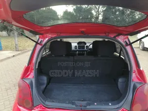 Toyota IST 2006 Red