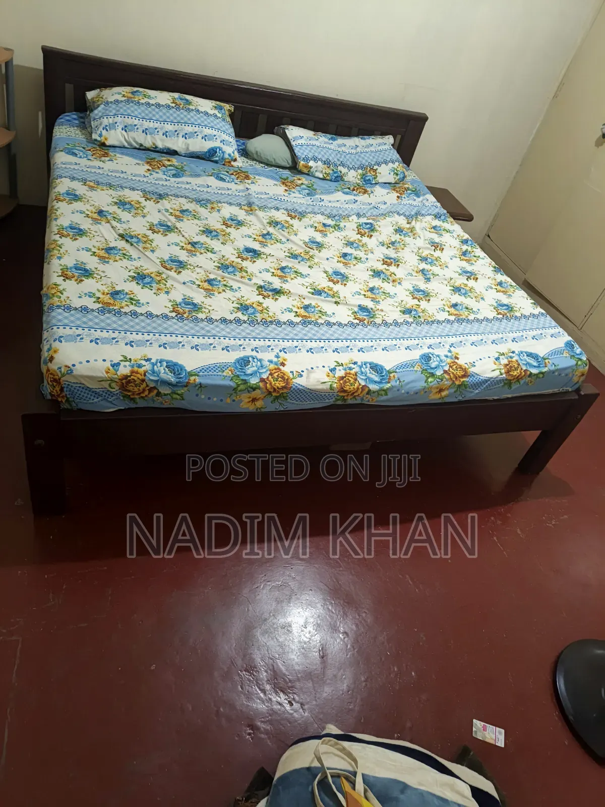 6x6 Bed With Mattress