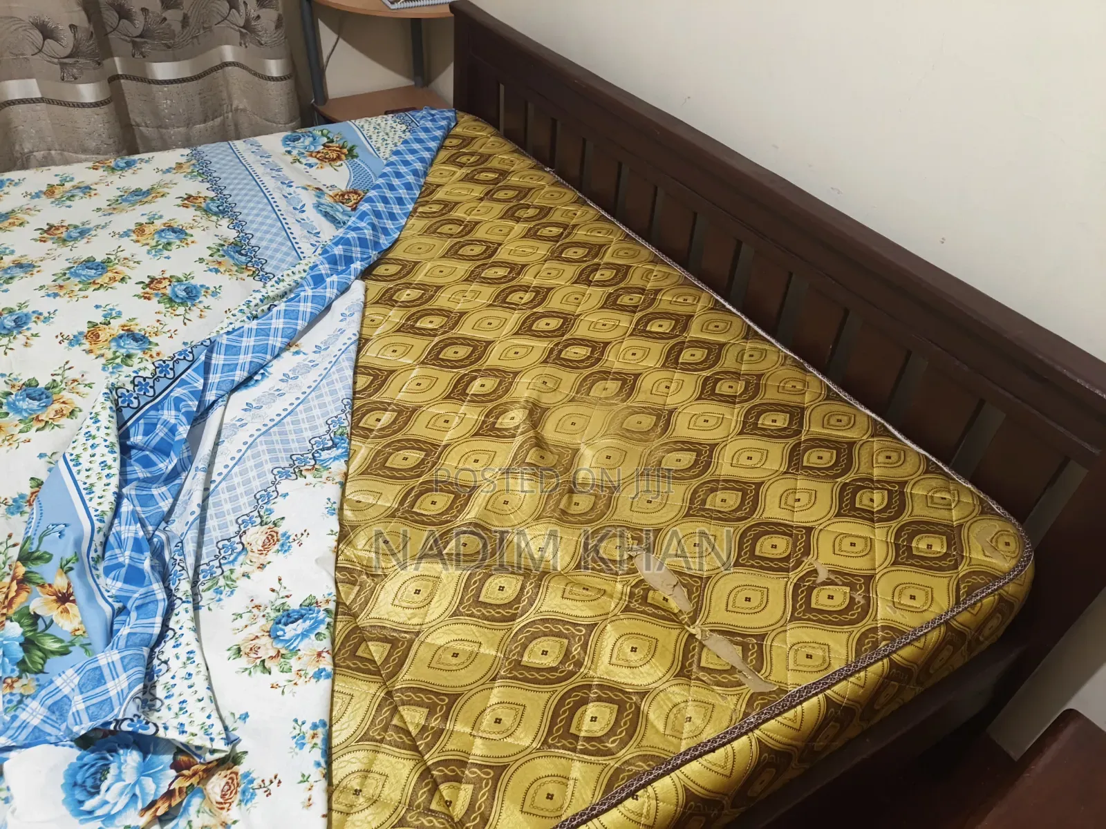 6x6 Bed With Mattress