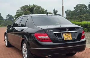Mercedes-Benz C200 2010 Black