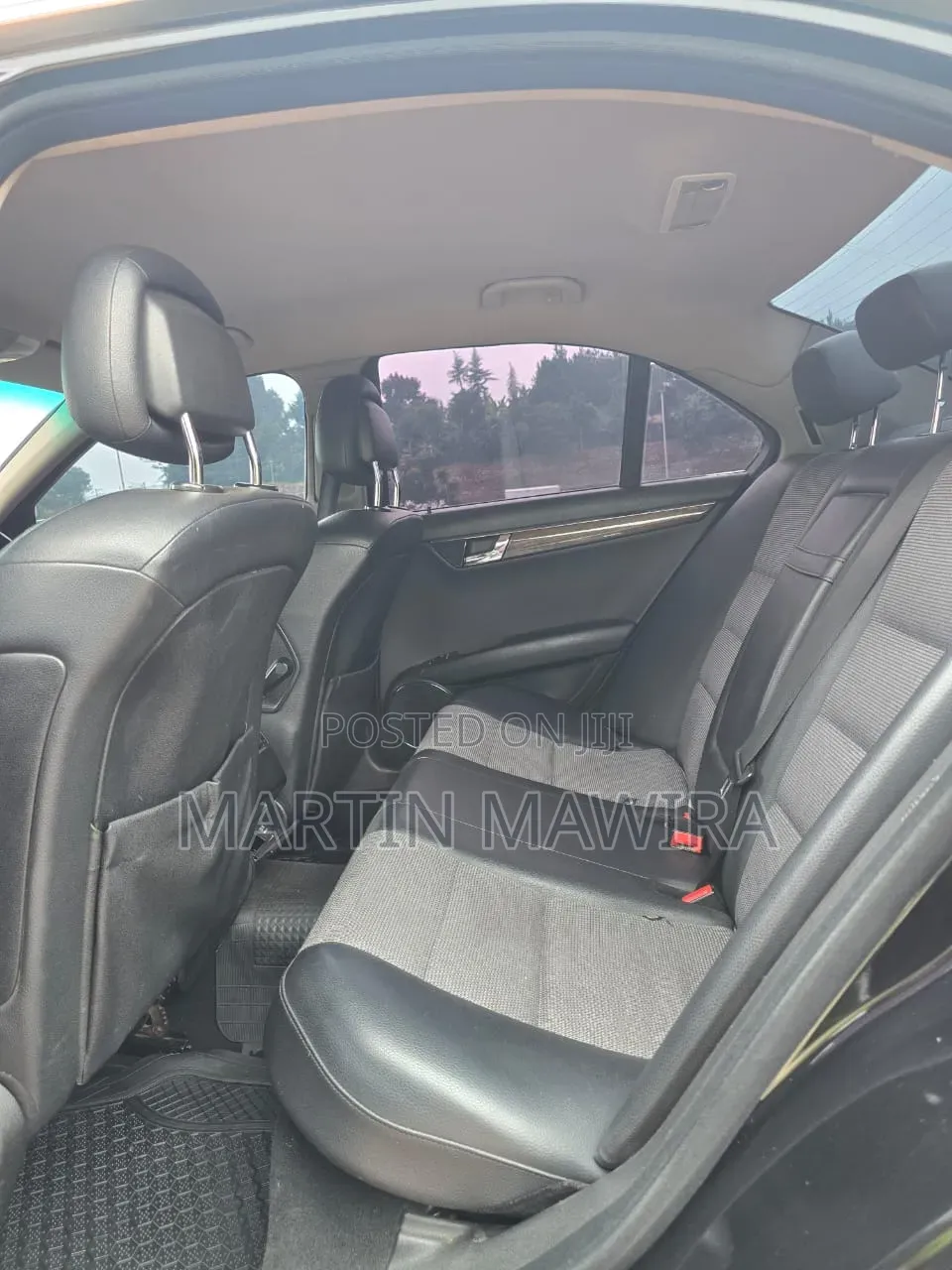 Mercedes-Benz C200 2010 Black