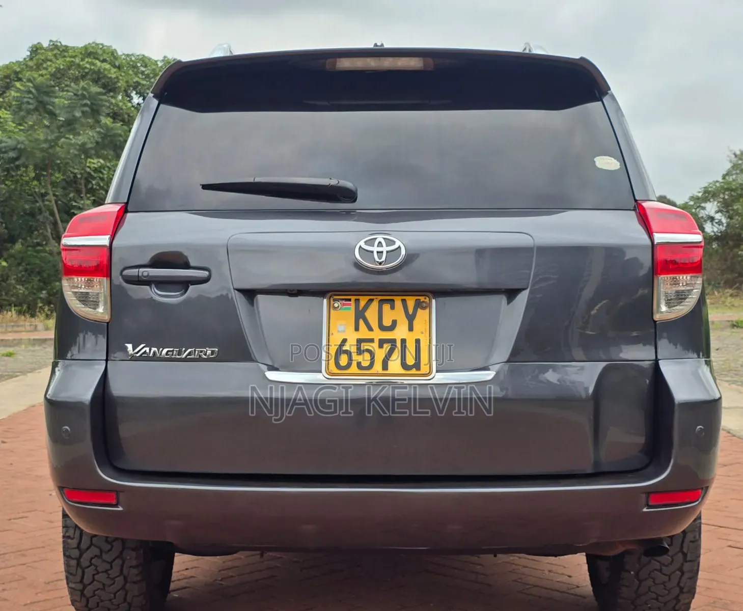 Toyota Vanguard 2012 Gray