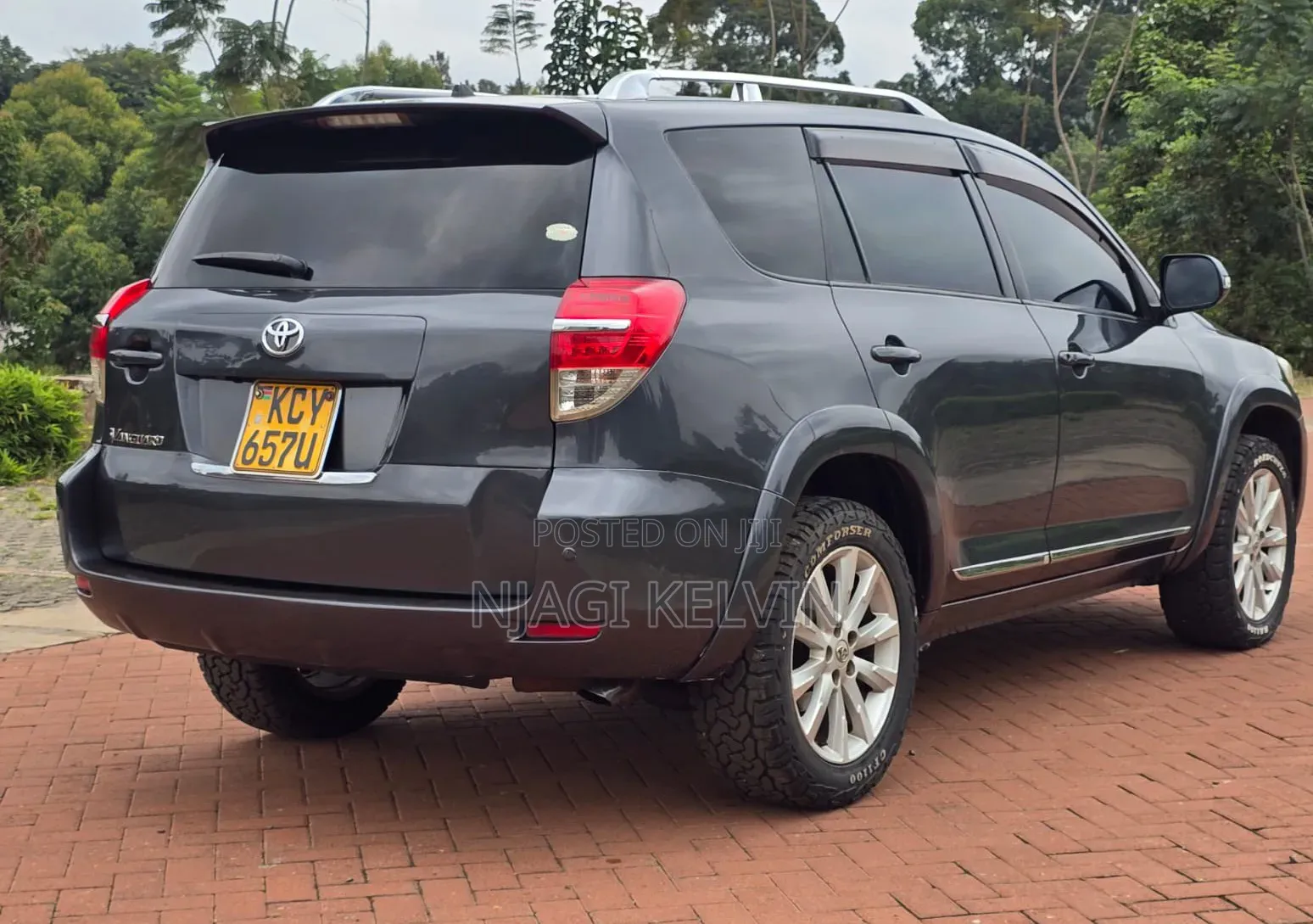 Toyota Vanguard 2012 Gray