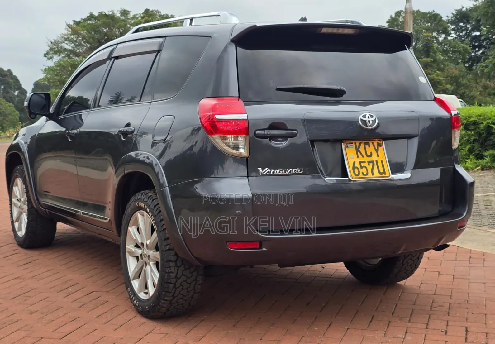 Toyota Vanguard 2012 Gray