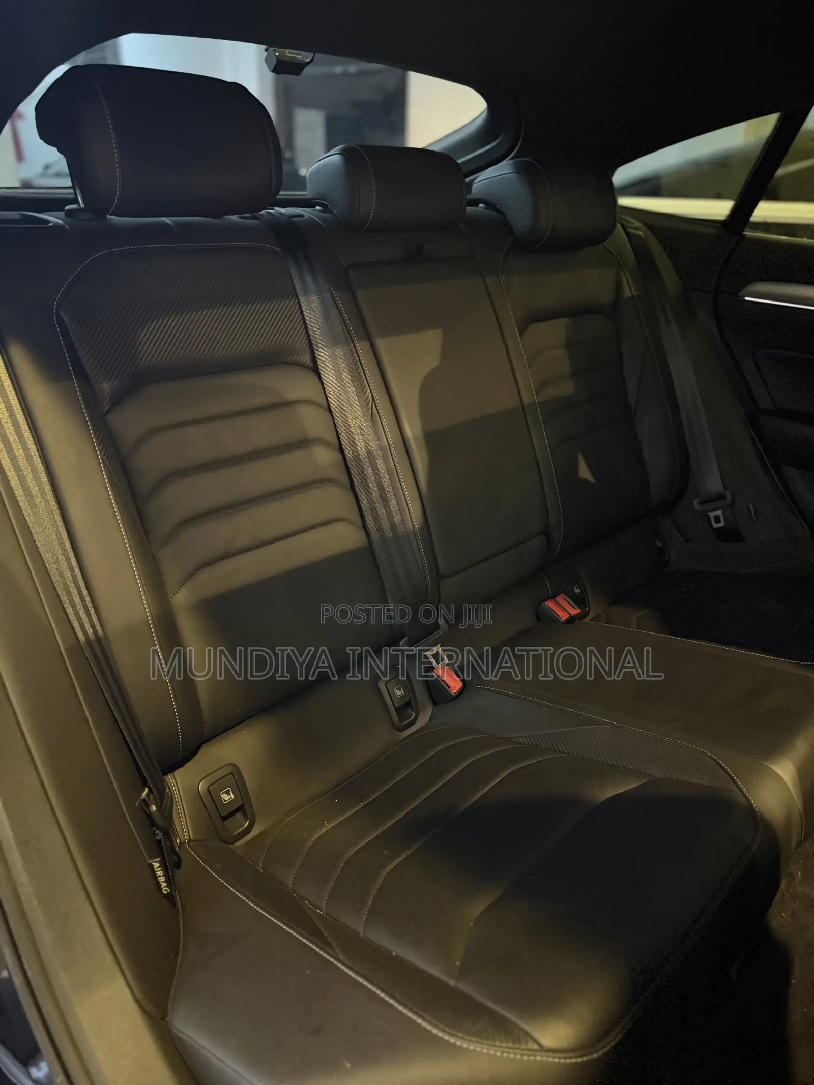 Volkswagen Arteon 2.0T SE R-Line w/19 AWD 4MOTION 2019 Black