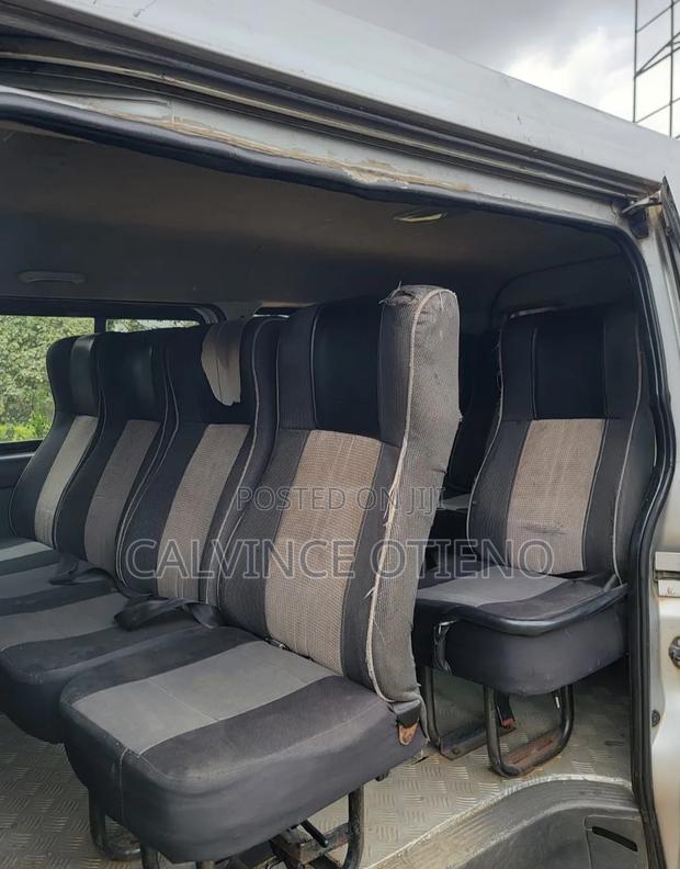 Toyota HiAce 2014 Silver - thumbnail 4