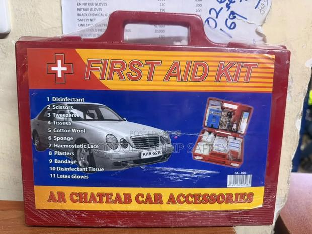 Small First Aid Kit - thumbnail 2
