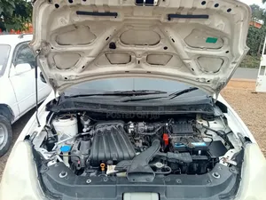 Nissan Wingroad 2006 White
