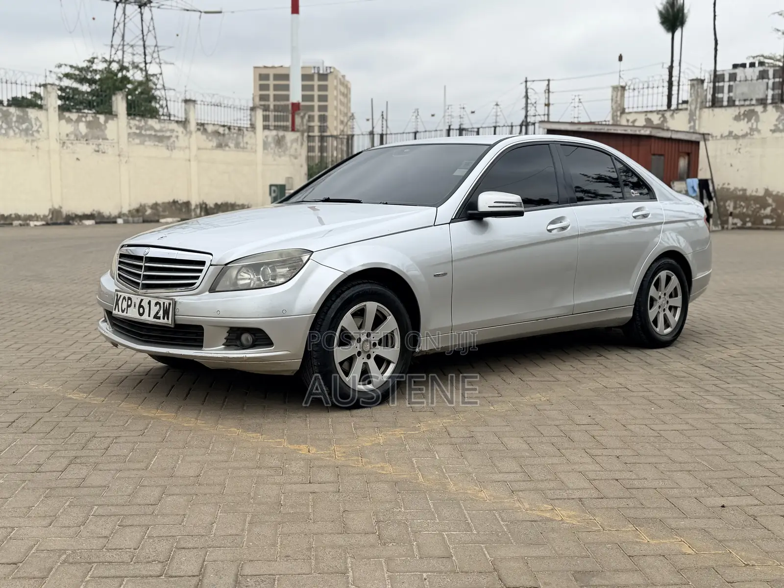 Mercedes-Benz C180 2011 Silver