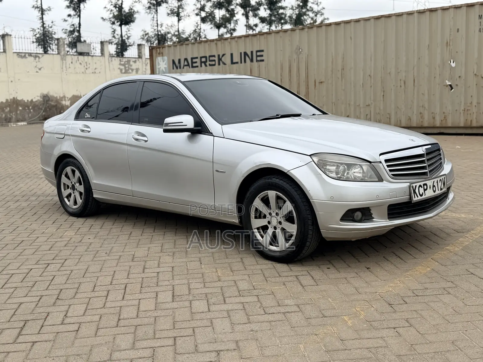 Mercedes-Benz C180 2011 Silver