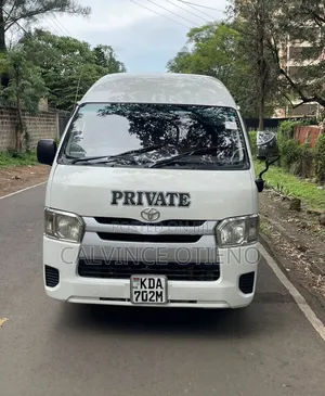 Toyota HiAce 2014 White