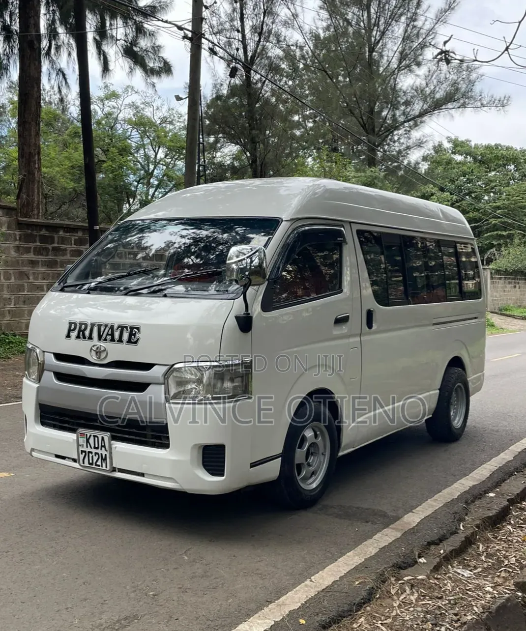Toyota HiAce 2014 White